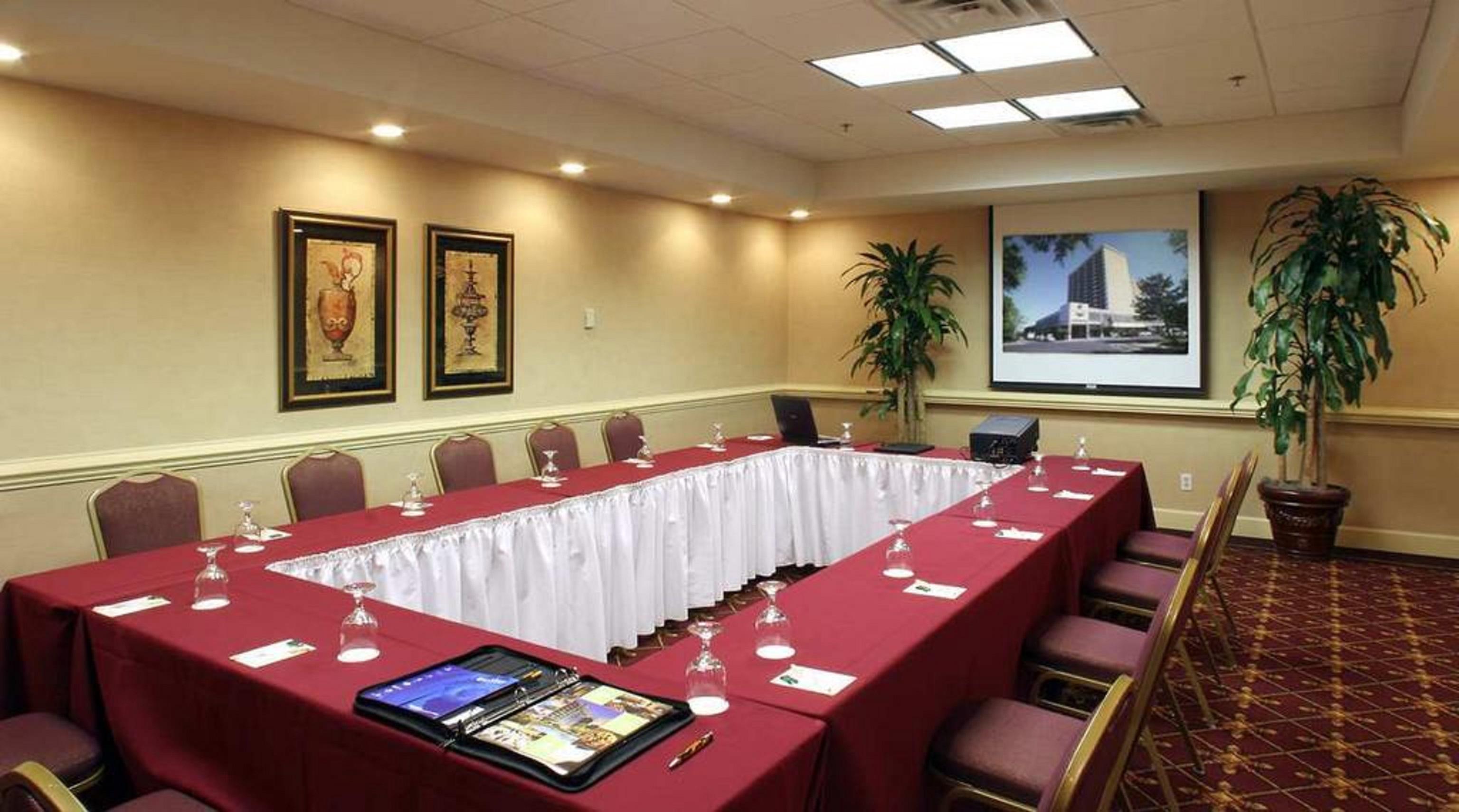 Doubletree By Hilton Hotel Tallahassee Ngoại thất bức ảnh